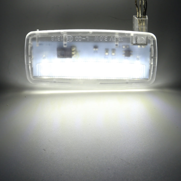 2 PCS Car DC12V / 1.5W / 6000K / 100LM LED Vanity Mirror Lamp Makeup Mirror Light with 18 SMD-3014 Lamps for BMW E93, White Light - free shipping - PMC TechLife - Order now!