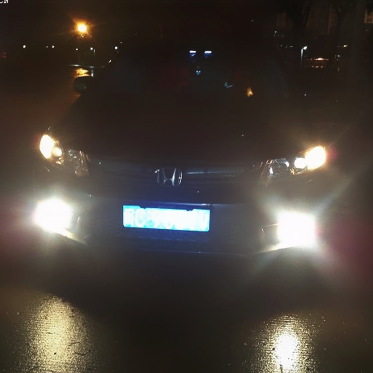 2 PCS 9005 10W 900LM 8000K 42 SMD-2835 LEDs Car Fog Lights, DC 12V(White Light) - Fog / Driving Lights by PMC TechLife | Online Shopping South Africa | PMC TechLife | Buy Now Pay Later Mobicred