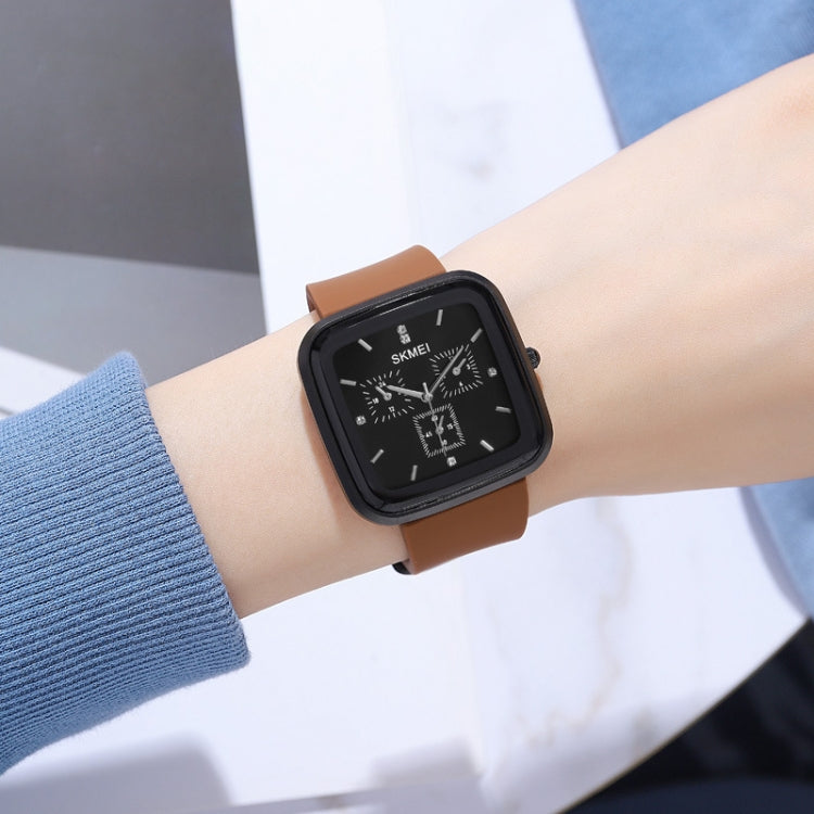 SKMEI 1902 Stainless Steel Buckle Silicone Strap Water-resistant Quartz Watch(Black + Brown)