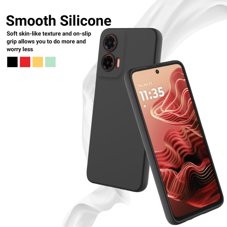 For Motorola Moto G35 Solid Color Liquid Silicone Dropproof Full Coverage Phone Case(Black)