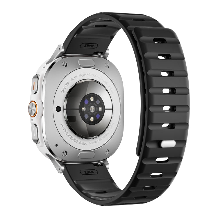For Samsung Galaxy Watch Ultra 47mm / Ultra 2025 Magnetic Silicone Watch Band(Black+Silver)