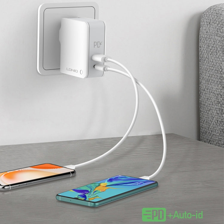 LDNIO A4403C 30W PD + Auto-id Foldable Fast Travel Charger with 1m USB-C / Type-C Cable, AU Plug