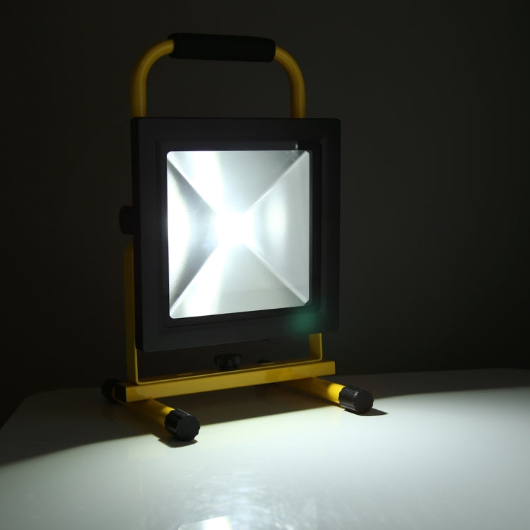 30W IP65 Water-resistant COB LED Rechargeable Flood Light, 2650LM 6000-6500K with Car Charger, AC 85-265V