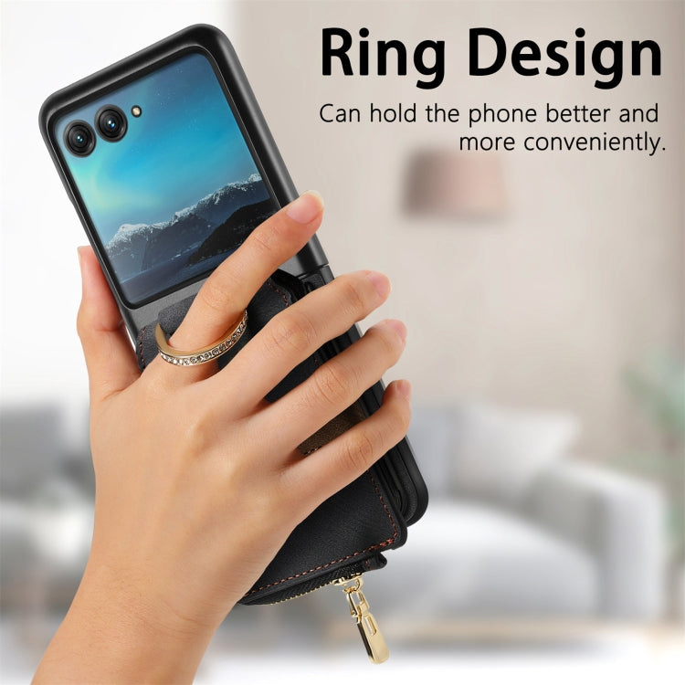 For Motorola Razr 40 Ultra Retro Skin-feel Ring Multi-card Wallet Phone Case(Black)