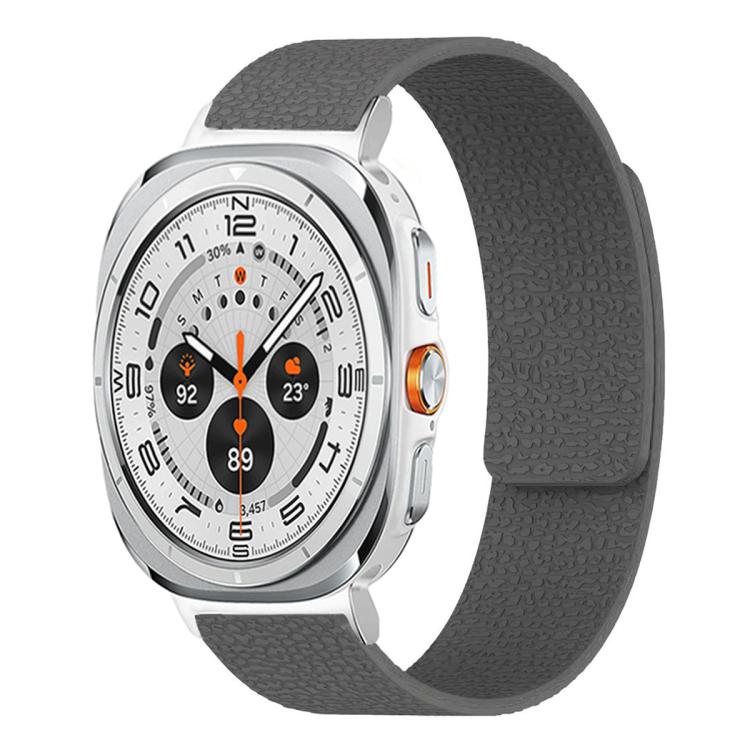 For Samsung Galaxy Watch Ultra 47mm / Ultra 2025 Lychee Texture Soft Magnetic Silicone Watch Band(Gray)