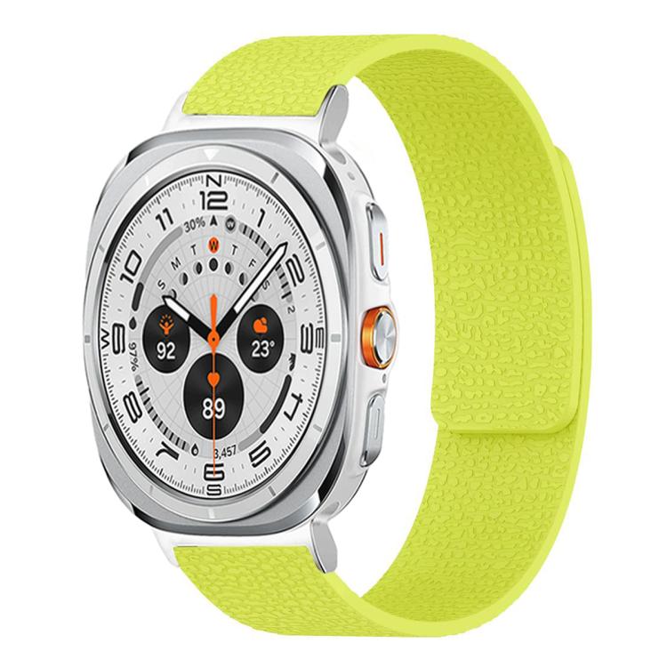 For Samsung Galaxy Watch Ultra 47mm / Ultra 2025 Lychee Texture Soft Magnetic Silicone Watch Band(Fluorescent Green)