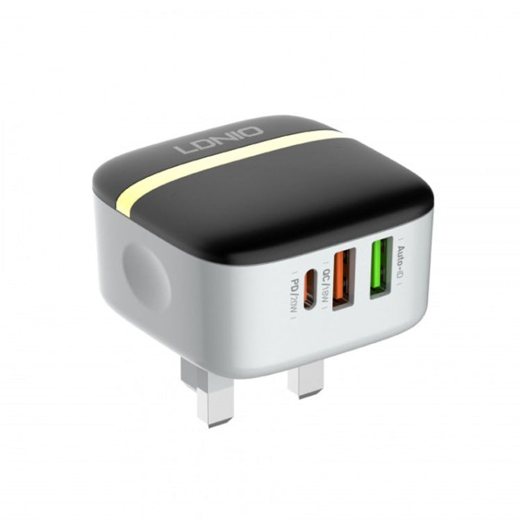 LDNIO A3513Q 32W QC3.0 3 USB Ports Phone Adapter UK Plug with Micro USB Cable