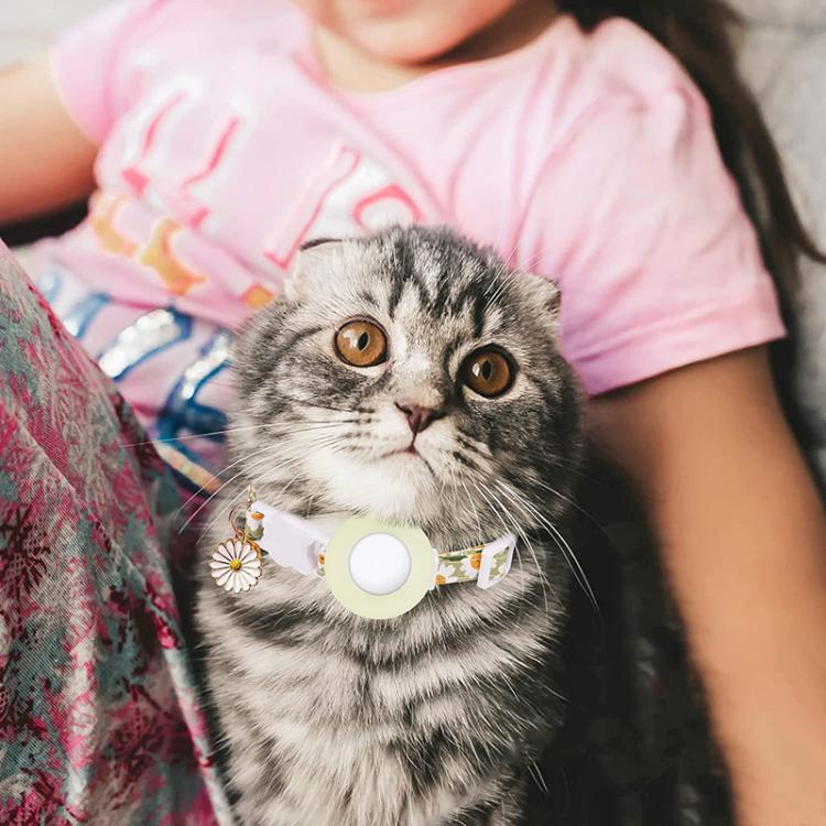For AirTag Tracker Silicone Cover Small Daisy Pet Collar Dog Collar With Bell And Front Back Film(Pink) - Pet Series by PMC TechLife | Online Shopping South Africa | PMC TechLife | Buy Now Pay Later Mobicred