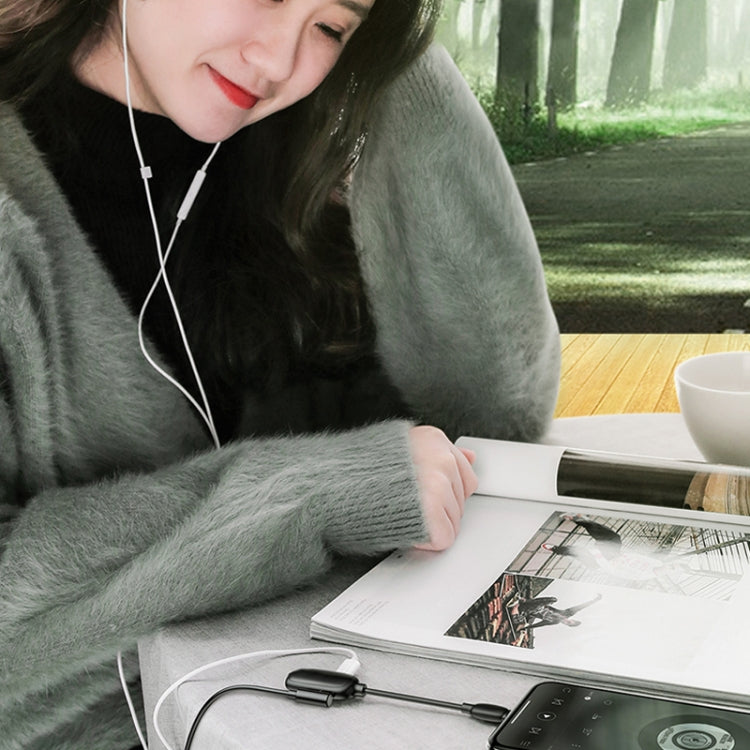 8 Pin to 8 Pin Charging Interface + 8 Pin Earphone Interface + 3.5mm Audio Interface Earphone Adapter(Black) - Earphone Adapter by PMC TechLife | Online Shopping South Africa | PMC TechLife