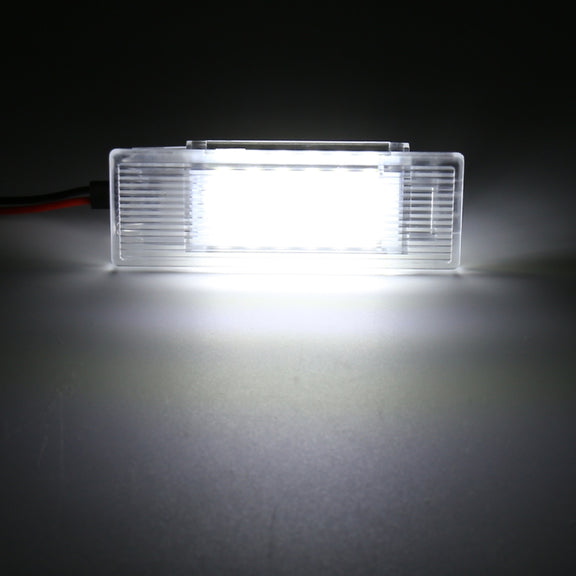 2 PCS LED Car DC 12V 1.5W 6000K 100LM Door Lights 18LEDs SMD-3014 Lamps for BMW F10(White Light)