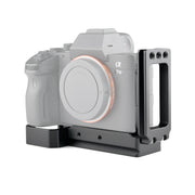 YELANGU CL6 YLG0712A Vertical Shoot Quick Release L Plate Bracket Base Holder for Sony A9 (ILCE-9) / A7 III/ A7R III(Black)