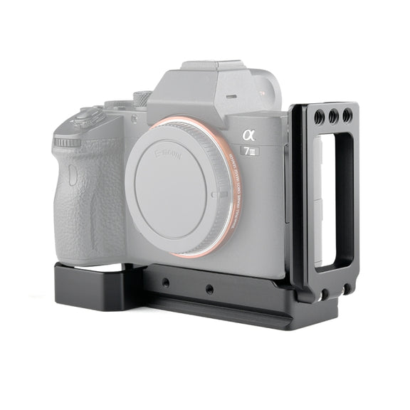 YELANGU CL6 YLG0712A Vertical Shoot Quick Release L Plate Bracket Base Holder for Sony A9 (ILCE-9) / A7 III/ A7R III(Black)