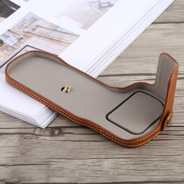 1/4 inch Thread PU Leather Camera Half Case Base for Canon EOS 5D Mark IV / 5D Mark III(Brown)