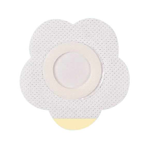 50pcs 043 Non-woven Stickers Wound Anti-seepage Three-volt Medicinal Patch, Size:6x6x2cm (Plum Shape)