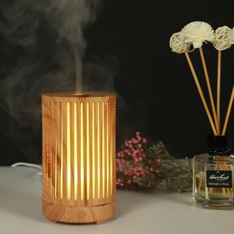 USB 200ml Hollow-out Forest Pattern Wooden Essential Oil Aromatherapy Machine Ultrasonic Humidifier Automatic Alcohol Sprayer(Light Brown-2)