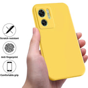 For Motorola Edge 2023 Solid Color Liquid Silicone Dropproof Full Coverage Phone Case(Yellow)