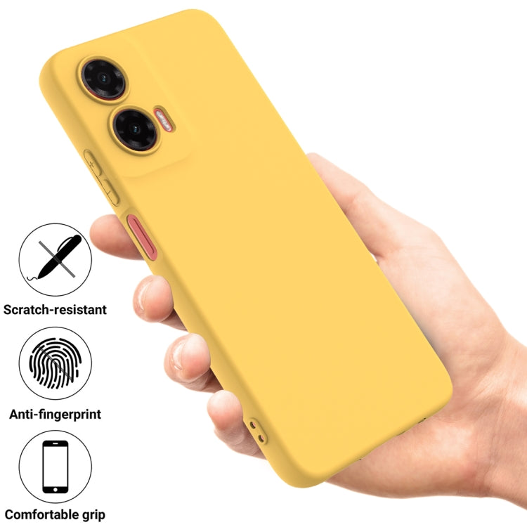 For Motorola Moto G35 Solid Color Liquid Silicone Dropproof Full Coverage Phone Case(Yellow)