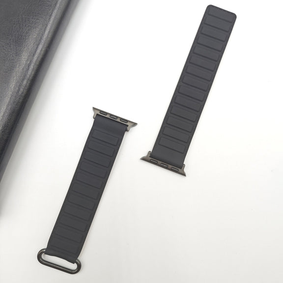 For Apple Watch SE 2022 44mm Reverse Buckle Magnetic Silicone Watch Band(Silver Buckle Blue)