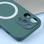 For iPhone 16 Pro Liquid Silicone Magsafe Phone Case(Dark Green)