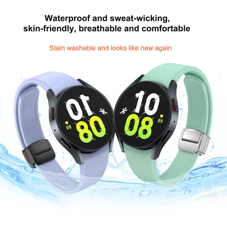 For Samsung Galaxy Watch 6 Magnetic Folding Silver Buckle Silicone Watch Band(White)
