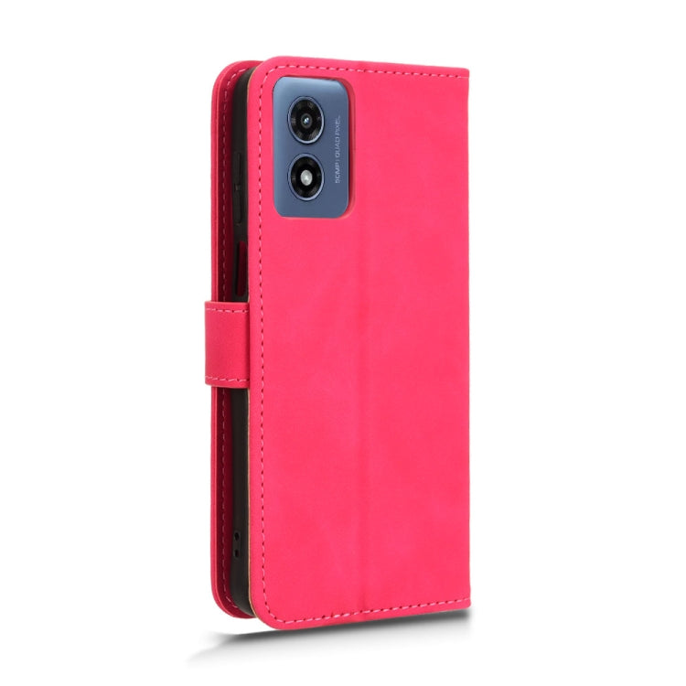 For Motorola Moto G Paly 4G 2024 Skin Feel Magnetic Flip Leather Phone Case(Rose Red)
