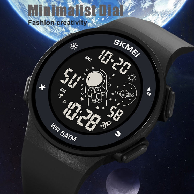 SKMEI 2068 Multifunctional Men 50M Water-resistant Noctilucent Sports Digital Wrist Watch(Black White)