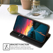 For Motorola Moto G Play 4G 2024 Gloss Oil Solid Color Magnetic Leather Phone Case(Black)