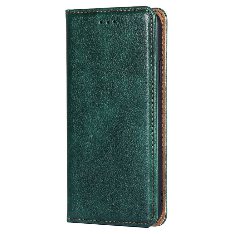 For Motorola Moto G Play 4G 2024 Gloss Oil Solid Color Magnetic Leather Phone Case(Green)