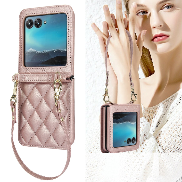 For Motorola Razr 40 Ultra Rhombic Texture Phone Case with Long & Short Lanyard(Rose Gold)