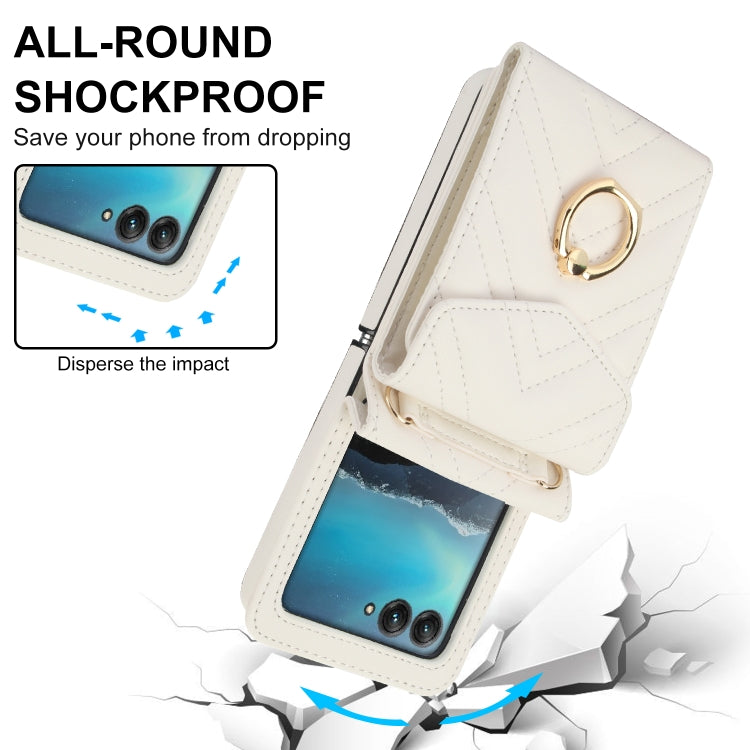 For Motorola Razr 40 Ultra / Razr 2023 V-shaped RFID Card Slot Phone Case with Ring Holder(White)