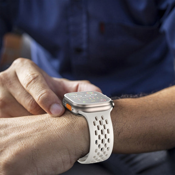 For Apple Watch Series 5 44mm Oval Holes Fluororubber Watch Band(Starlight)