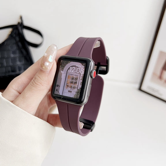For Apple Watch SE 2022 44mm Magnetic Square Buckle Silicone Watch Band(Fruit Purple)