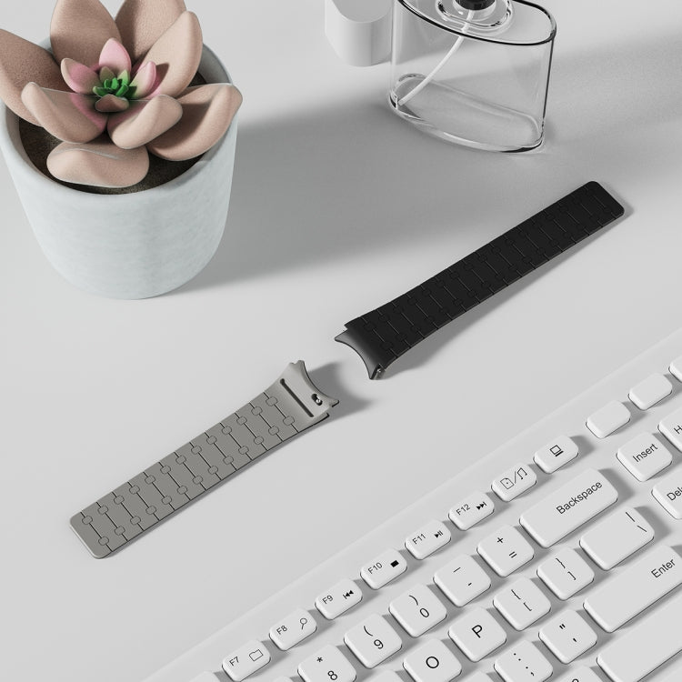 For Samsung Galaxy Watch 6 / 5 / 4 Two Color Loop Magnetic Silicone Watch Band(Green+Grey)
