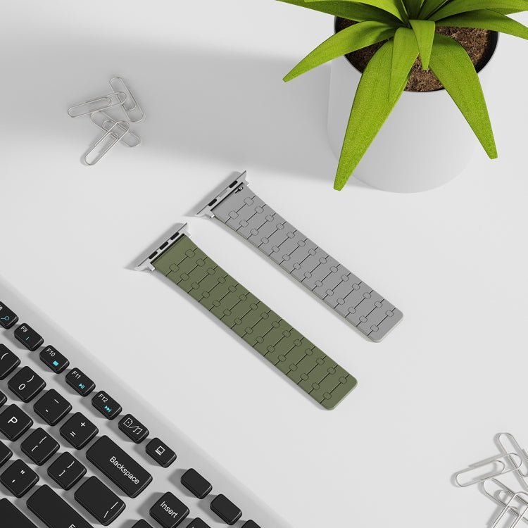 For Apple Watch SE 2023 44mm Two Color Loop Magnetic Silicone Watch Band(Green+Grey)