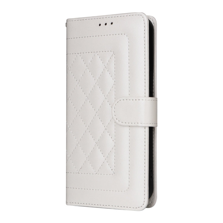 For Realme 9i / OPPO A36 / A96 Diamond Lattice Leather Flip Phone Case(White)