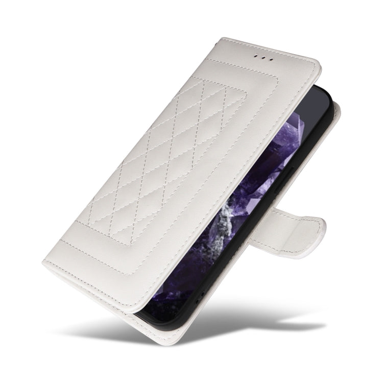 For Google Pixel 9 Pro Diamond Lattice Leather Flip Phone Case(White) - Google Cases by PMC TechLife | Online Shopping South Africa | PMC TechLife | Buy Now Pay Later Mobicred