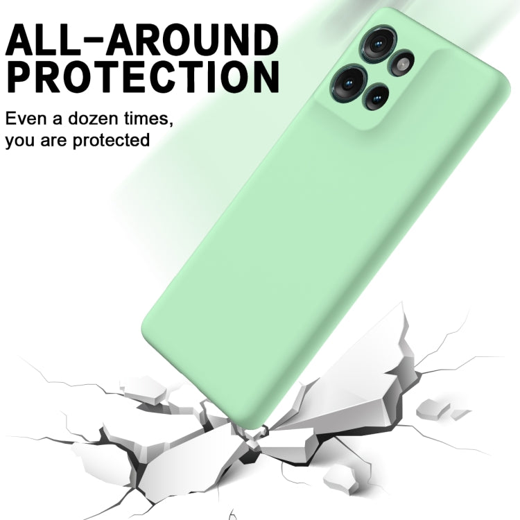For Motorola Edge 50 Solid Color Liquid Silicone Dropproof Full Coverage Phone Case(Green)