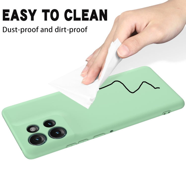 For Motorola Edge 50 Solid Color Liquid Silicone Dropproof Full Coverage Phone Case(Green)