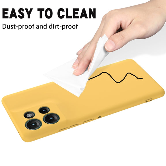 For Motorola Edge 50 Solid Color Liquid Silicone Dropproof Full Coverage Phone Case(Yellow)