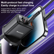 Yesido YC88 30W USB + Dual USB-C / Type-C Digital Display Charger, Specification:UK Plug(Black)