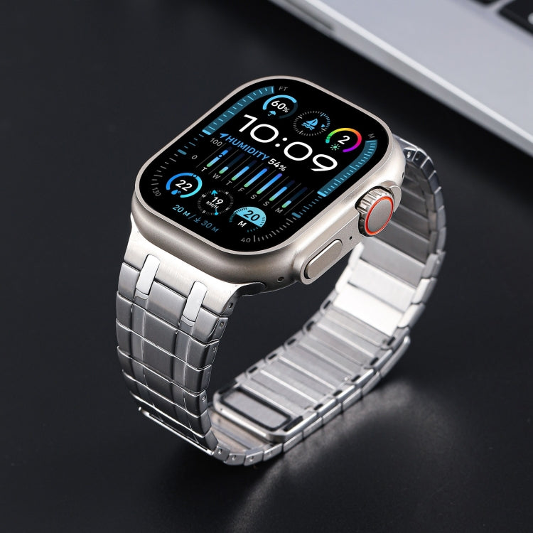 For Apple Watch SE 2023 44mm Magnetic Stainless Steel Watch Band(Silver)