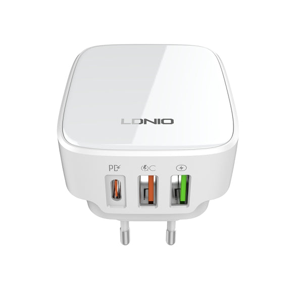 LDNIO Q334 32W Type-C + Dual USB Port Charger with 1m 8 Pin Data Cable, Plug Type:EU Plug(White)