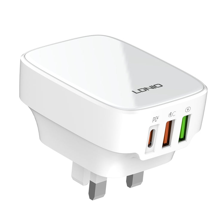 LDNIO Q334 32W Type-C + Dual USB Port Charger with 1m 8 Pin Data Cable, Plug Type:UK Plug(White) - free shipping - PMC Jewellery - Order now!