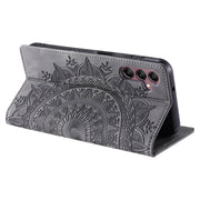 For Samsung Galaxy S25+ 5G Totem Embossed Magnetic Leather Phone Case(Grey)