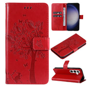 For Samsung Galaxy S25 / S24 5G Tree & Cat Embossed Pattern Flip Leather Phone Case(Red)
