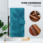 For Samsung Galaxy S25 Ultra 5G Lace Floral Embossed Magnetic Buckle PU Phone Case With Wrist Strap(Green)
