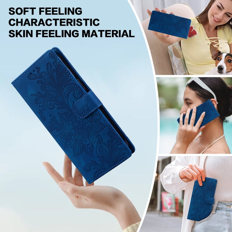 For Samsung Galaxy S25 5G Lace Floral Embossed Magnetic Buckle PU Phone Case With Wrist Strap(Blue)