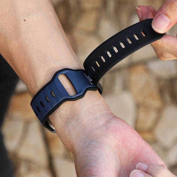 For Apple Watch 46mm / 49mm / 45mm / 44mm Norman Buckle Two-color Silicone Watch Band(Blue Black)
