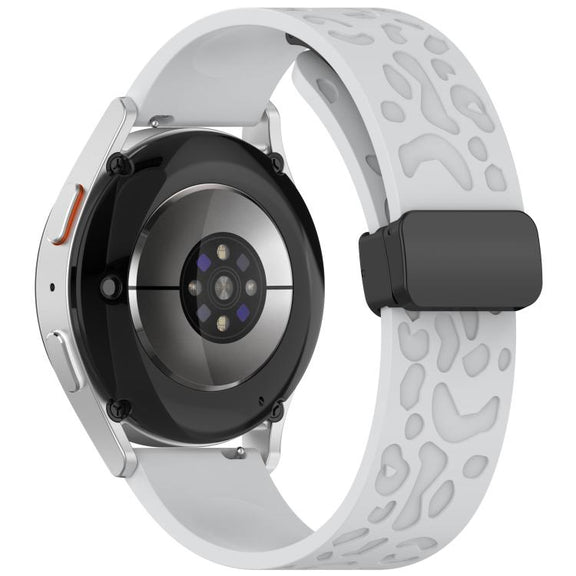 22mm Kalebol Universal Leopard Print Magnetic Folding Buckle Silicone Strap(Light Grey)