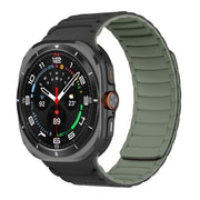 For Samsung Galaxy Watch Ultra 47mm Silicone Sport Magnetic Watch Band(Black+Light Green)